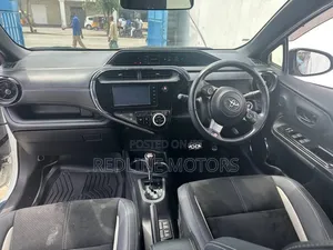 Toyota Aqua 2018 Pearl