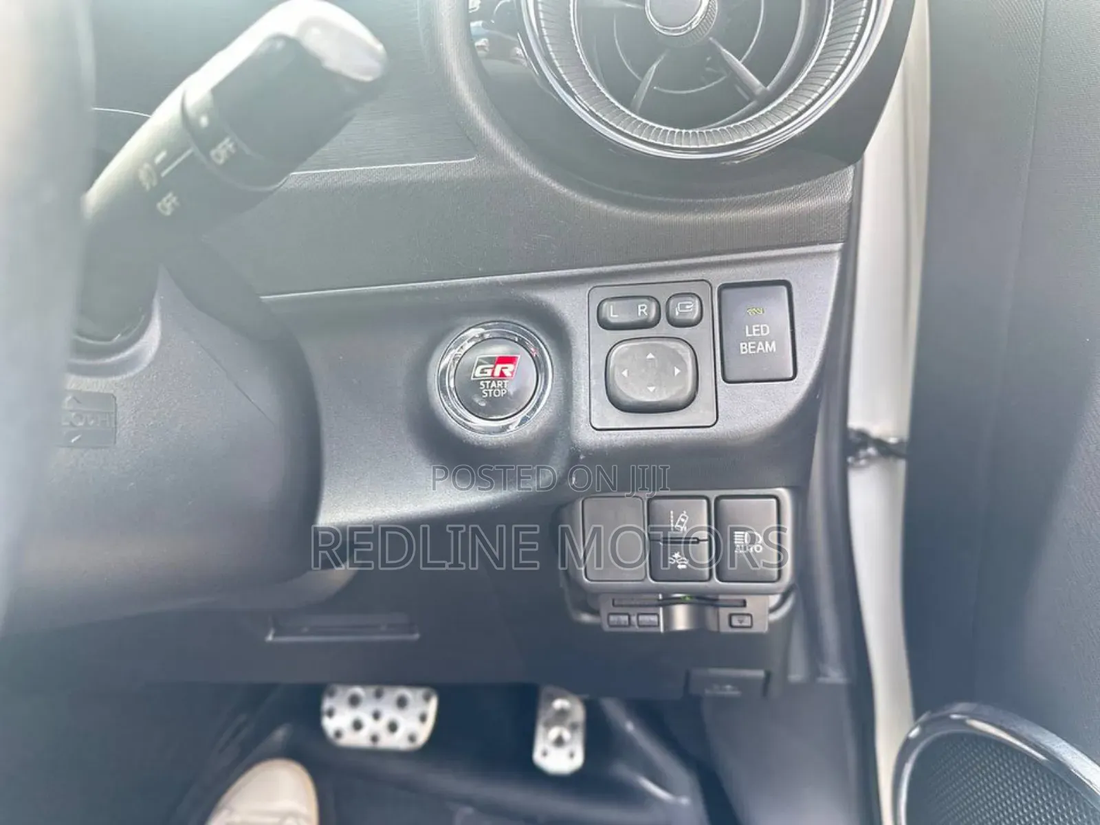 Toyota Aqua 2018 Pearl