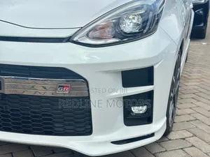 Toyota Aqua 2018 Pearl