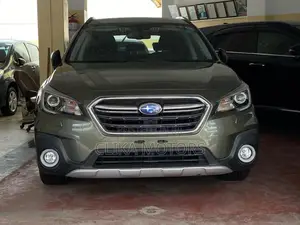 Subaru Outback 2017 Green