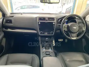 Subaru Outback 2017 Green