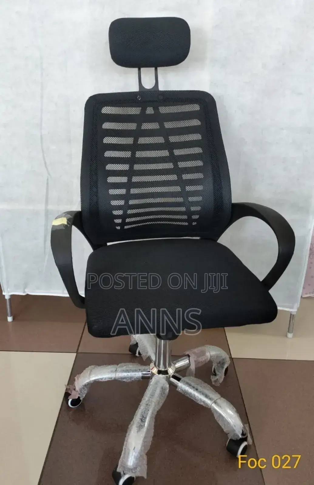 Office Chair With Comfortable Headrest