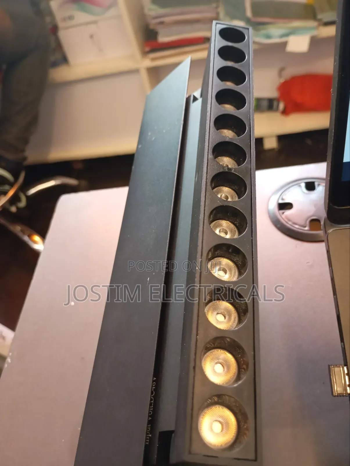 Magnetic Track System Surface Mounted Spot Focus Lamp
