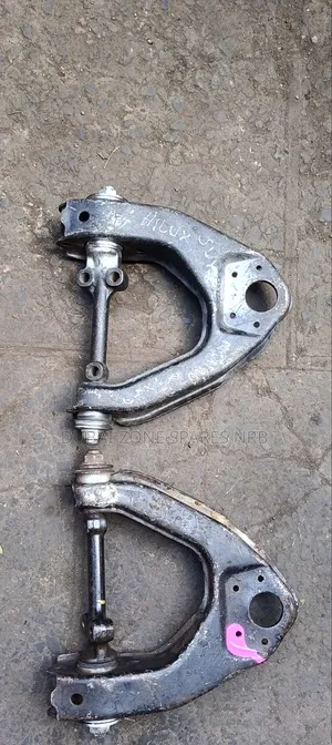 Upper Control Arms Hilux Surf Millennium.