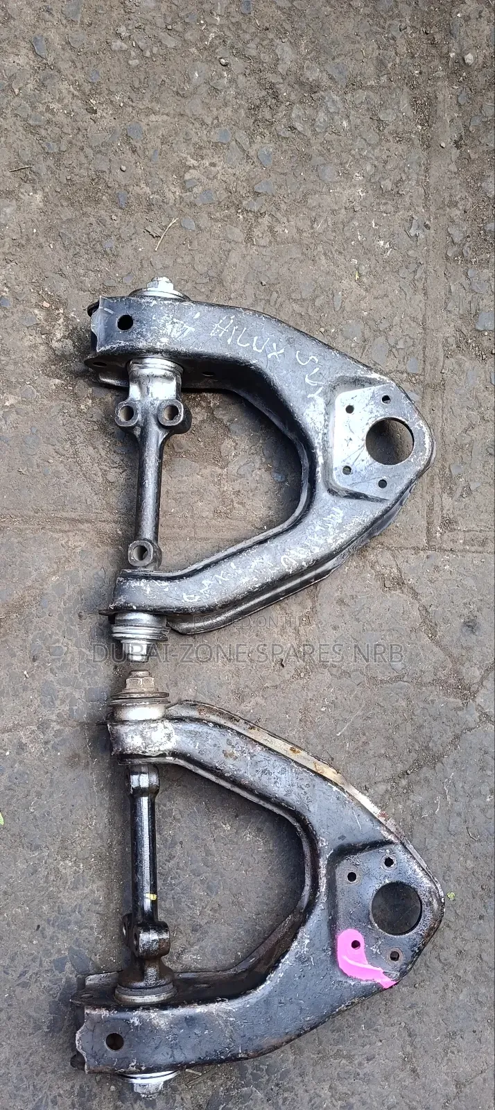 Upper Control Arms Hilux Surf Millennium.