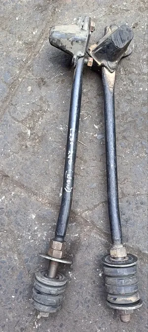L200 2-Wheel Drive 2012 Control Arms.