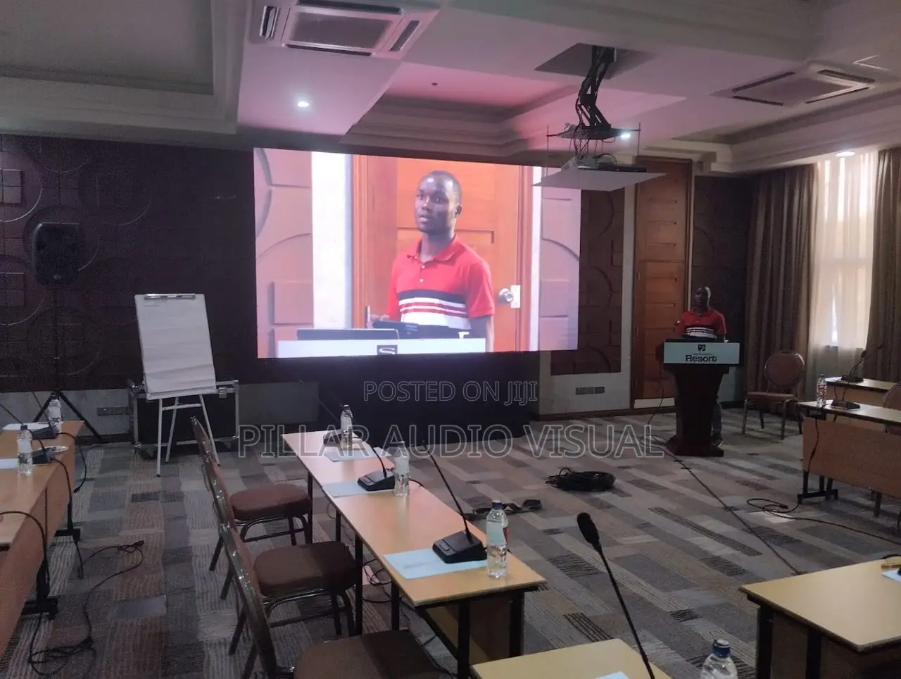 Set Up for Led Panels for Indoor Corporate Meeting