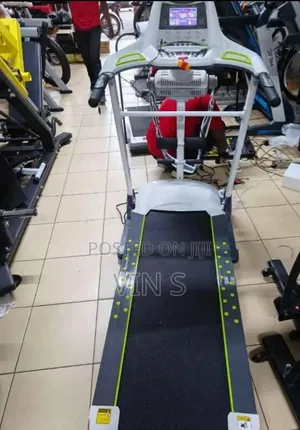 Treadmill^Trèadmill*Treâdmill;Tréadmill#Treadmìll/Treadmíll