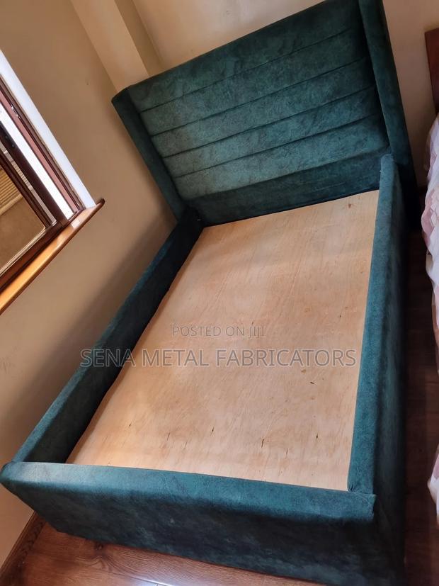 Bed With Velvet Fabric - thumbnail 2