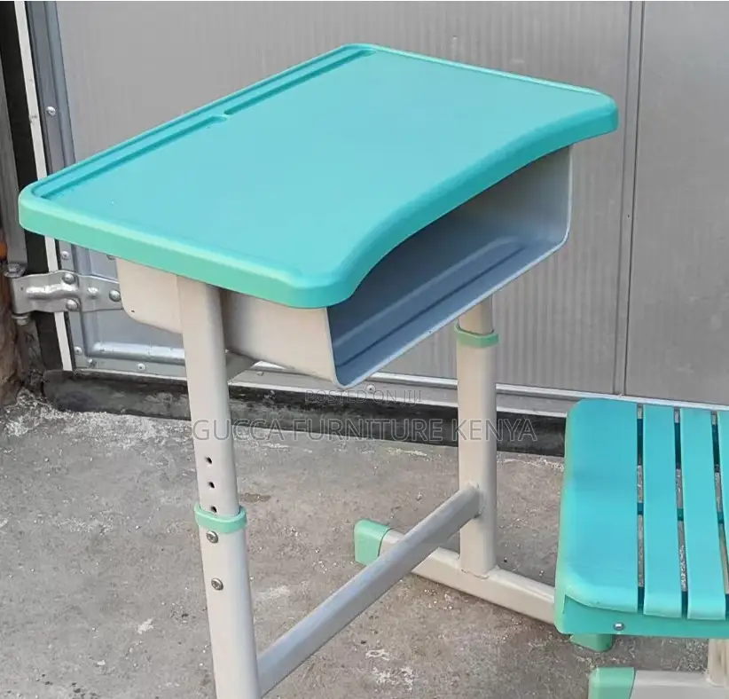 Kid's Furniture:Modern Simple Adjustable Kids Desk and Chair