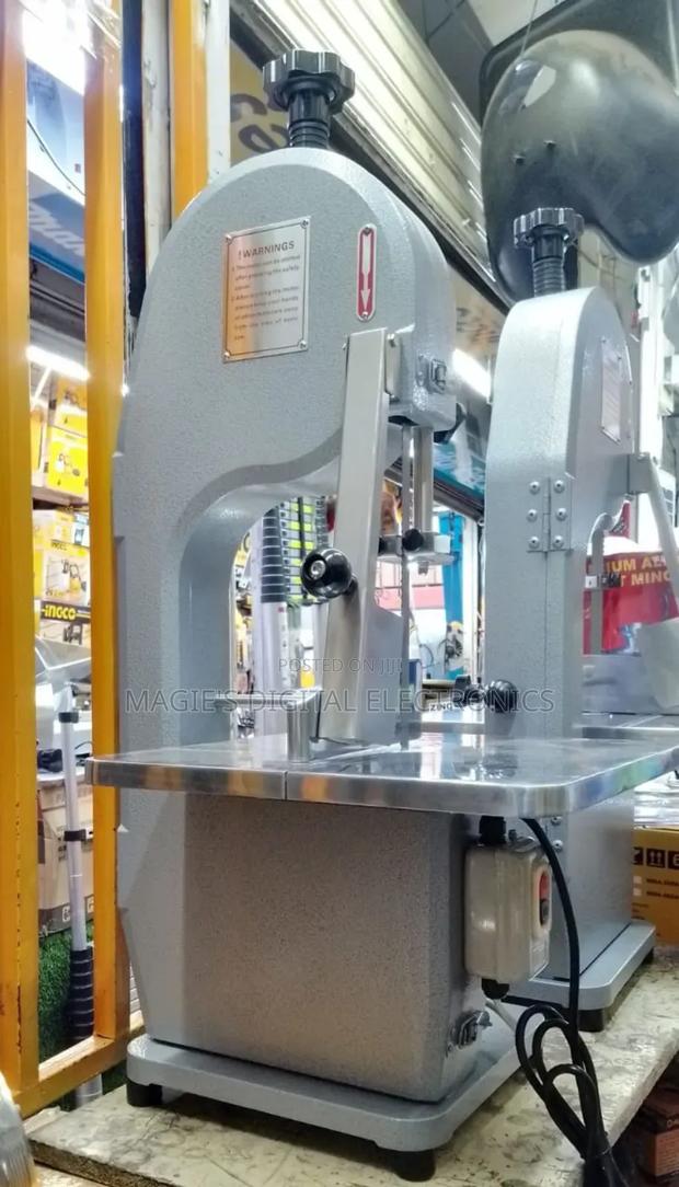 Powerful Bonesaw Machine