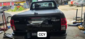 Manual Roller Shutter for Toyota Hilux SR5 2015-2024