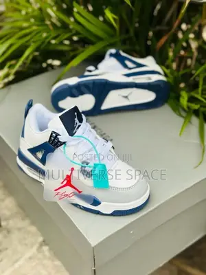 Air Jordan 4 Kids J4 Sneakers