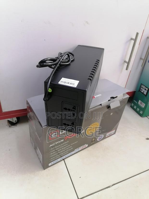 \Cursor UPS 700va;. Dazzling
