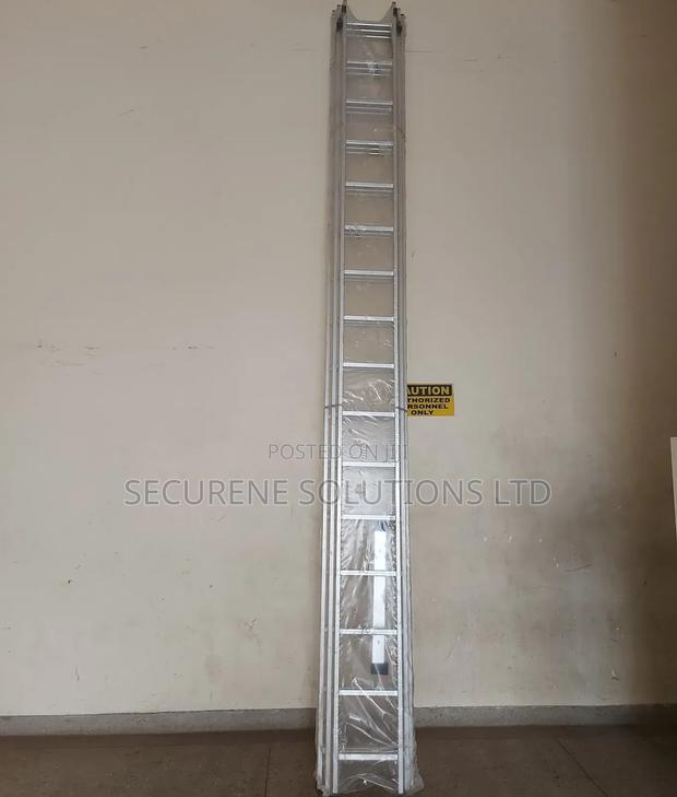 Triple Extension Ladder 3 X 16 Rung - thumbnail 2