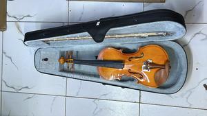 MAPLE LEAF Hand-Carved Maple Leaf Violin ( ALL SIZES ) - main view