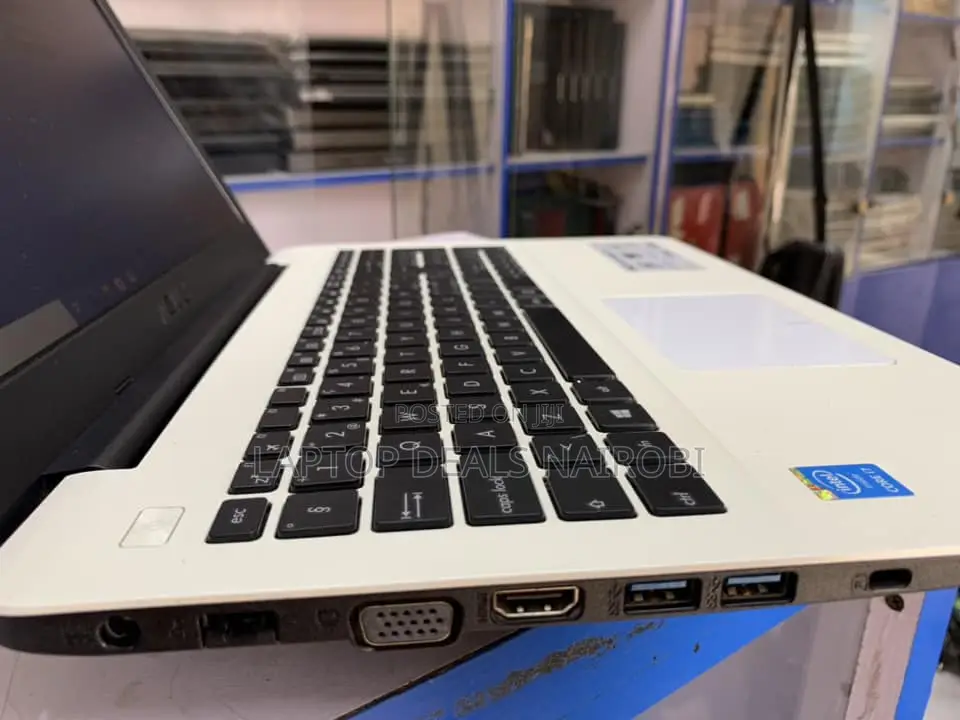 Laptop Acer TravelMate P2 16GB Intel Core I5 SSD 512GB