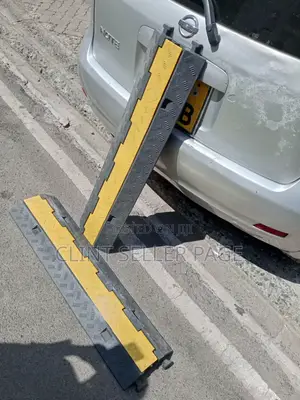 Two Channel Rubber Cable Protector/ Safe Track.