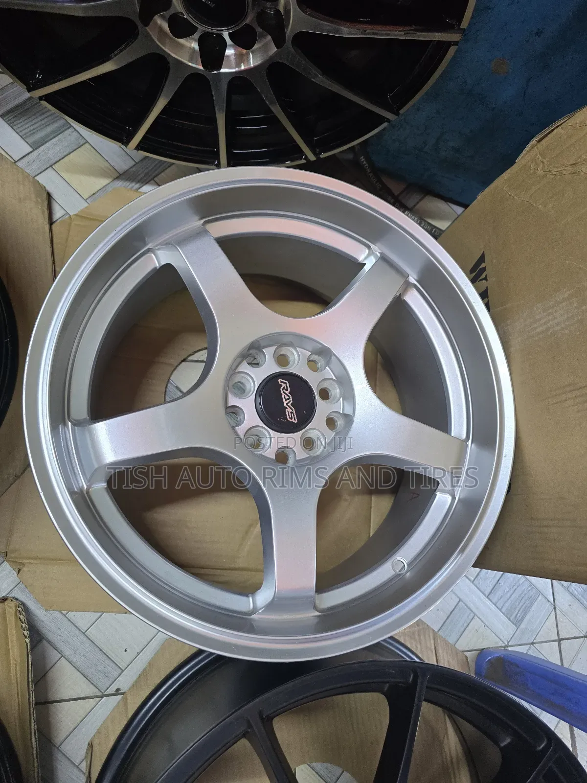 Rayz Size 18 Inch 5*100,5*114.3 Rims Set
