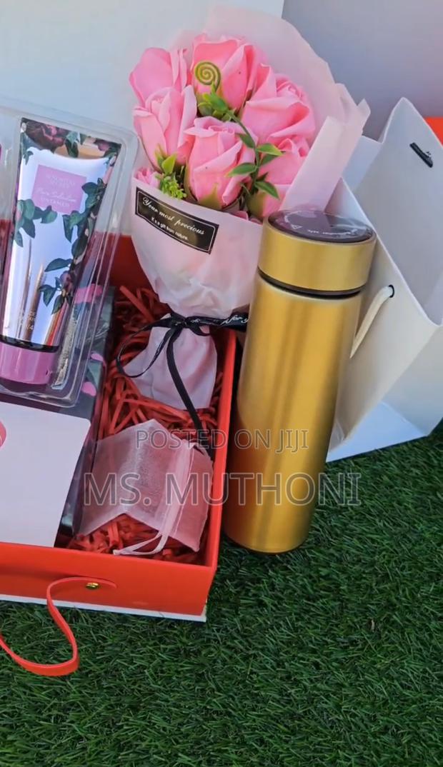 Executive Ladies Body Luxury Mist/Lotion Gift Set - thumbnail 3