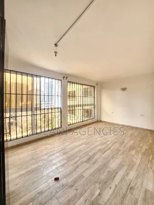 3bdrm Apartment In Parklands/Highridge For Sale