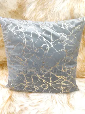 Throwpillow and Cases With Gold Prints