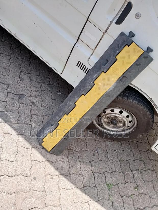 2 Channel Rubber Cable Protector/ Ramp Tuff.