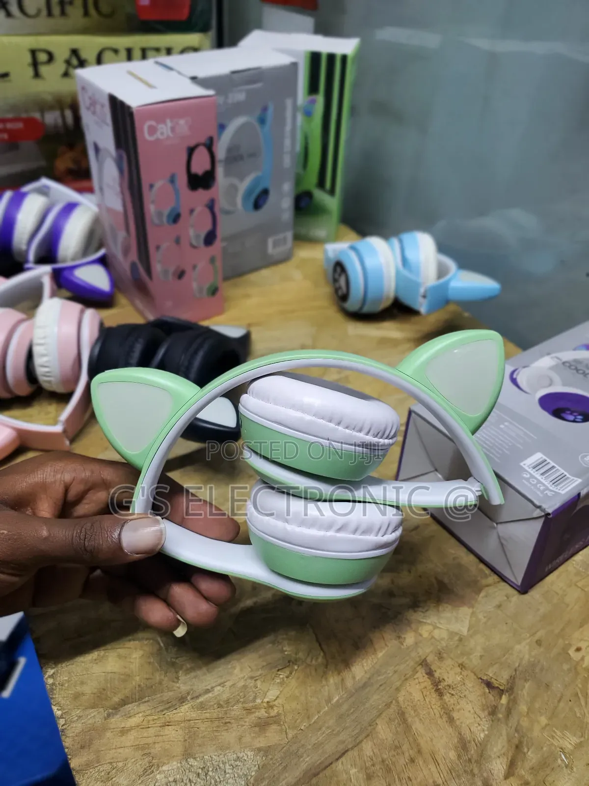 Kids Headphones/Green Color)
