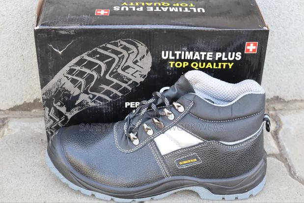 Ultimate Plus Safety Boots