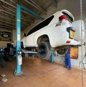Two Post Car Lifting Machine - thumbnail 2