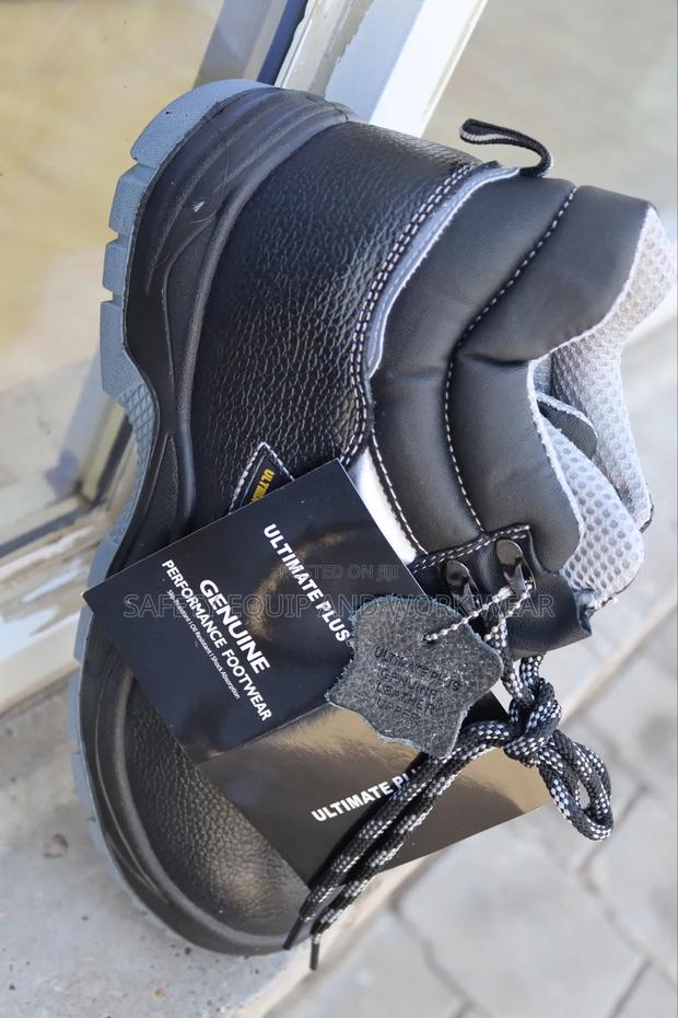 Top-tier Safety Boots - main view