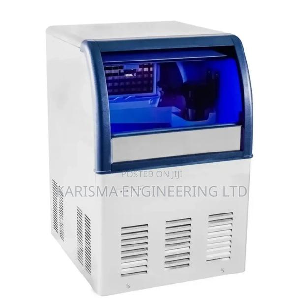 Curved Glass Ice Cube Maker - thumbnail 3