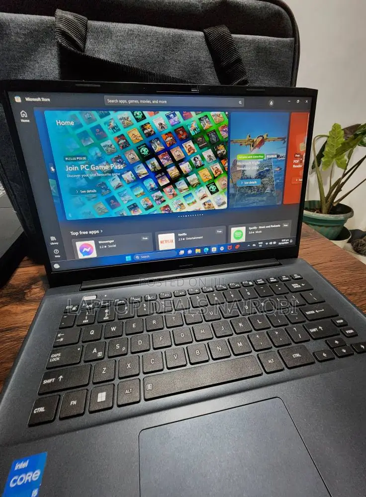 Laptop Toshiba C40 8GB Intel Core I5 SSD 512GB