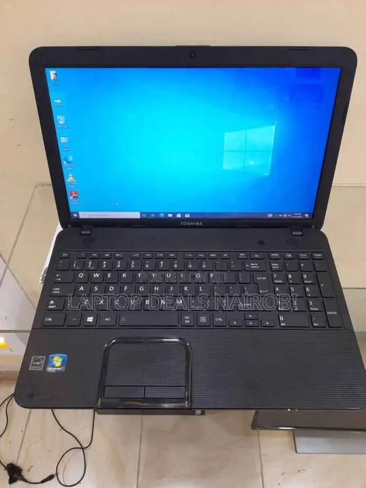 Laptop Toshiba Satellite C850 4GB Intel Core I3 HDD 500GB