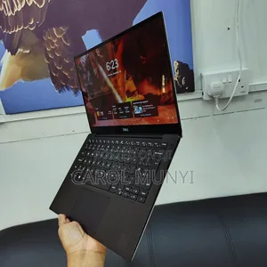 New Laptop Dell XPS 13 9370 8GB Intel Core I5 SSD 256GB