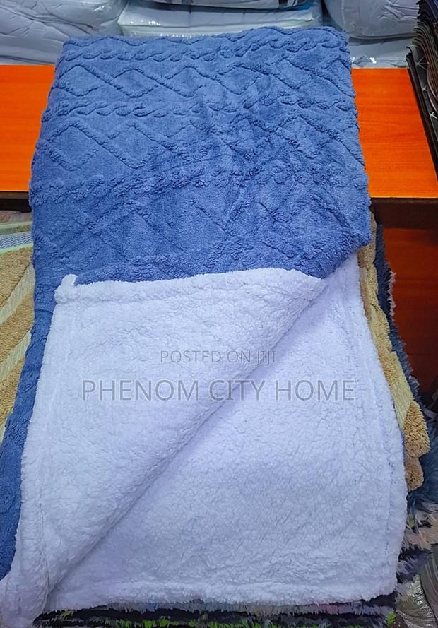 Double Sided Fleece Blankets - thumbnail 3