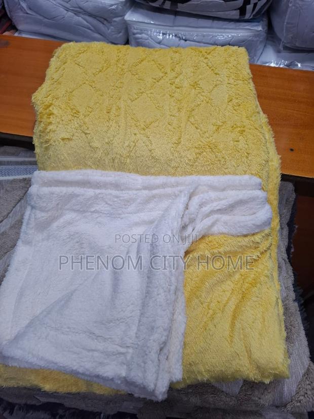 High Quality Double Sided Couch Warmers - thumbnail 2