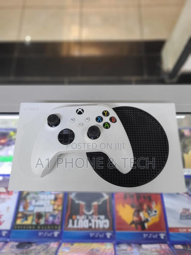 Xbox Series S - thumbnail 2