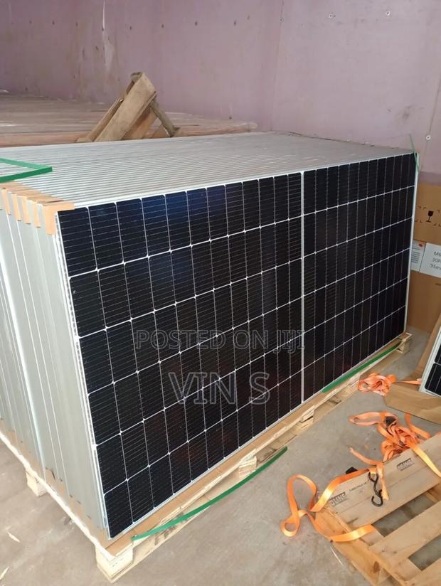 Solar Panels%Sõlar Pânels(Sölar Panéls)Solår Panèls;Sólar - main view