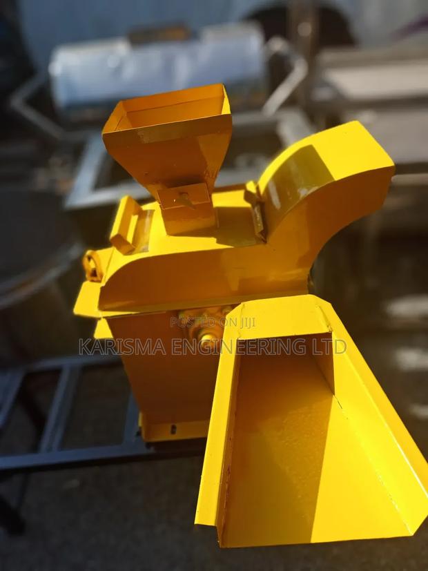 Silage Chopper Machine and Poultry Feeds Crusher - thumbnail 2