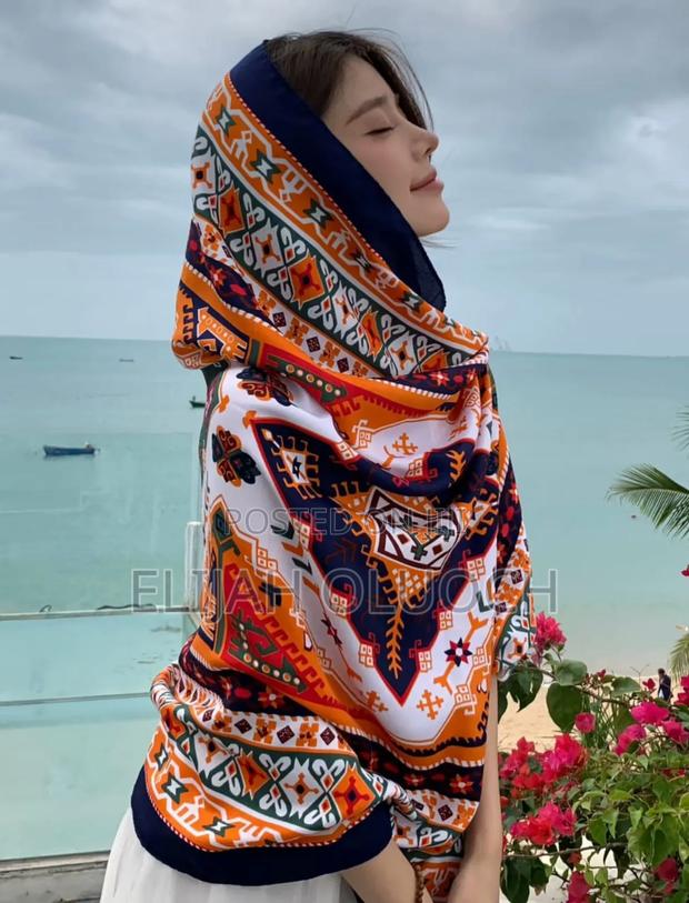 Polyester Scarves - thumbnail 3