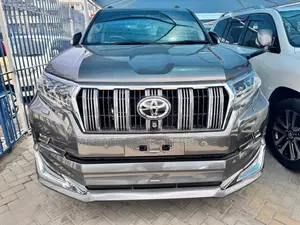Toyota Land Cruiser Prado 3.0 172hp 2018 Gray