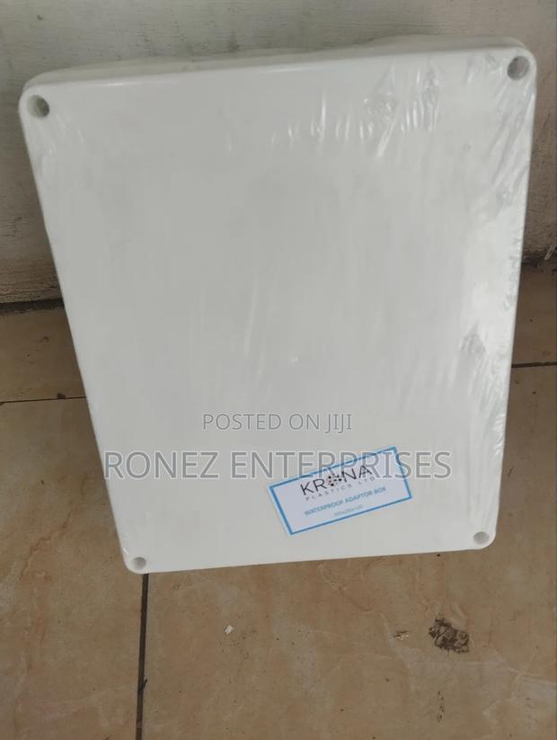Adaptor Box 300 by 250by120 - thumbnail 2