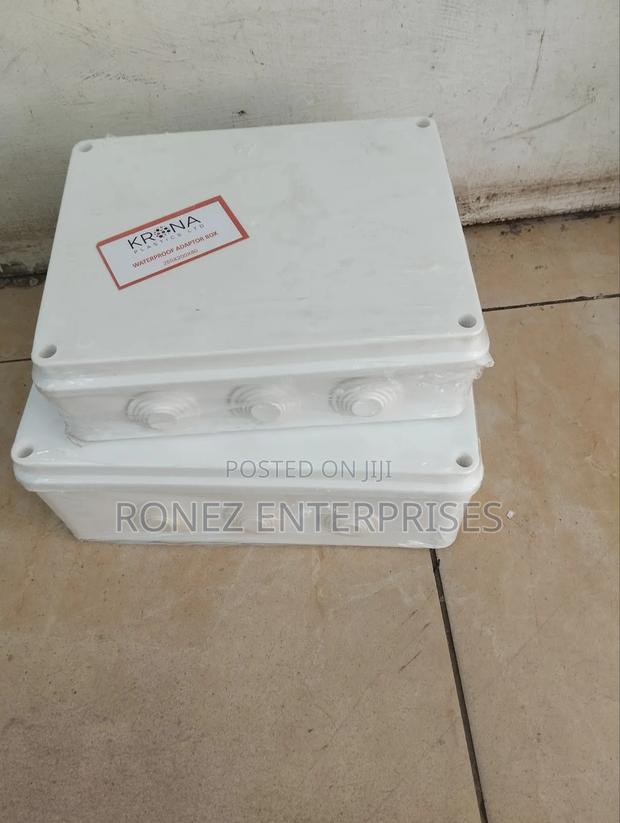 Adaptor Box 255by200 by 80