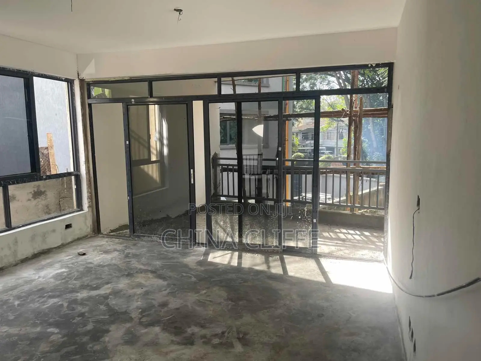 5bdrm Villa in Valley Arcade for sale