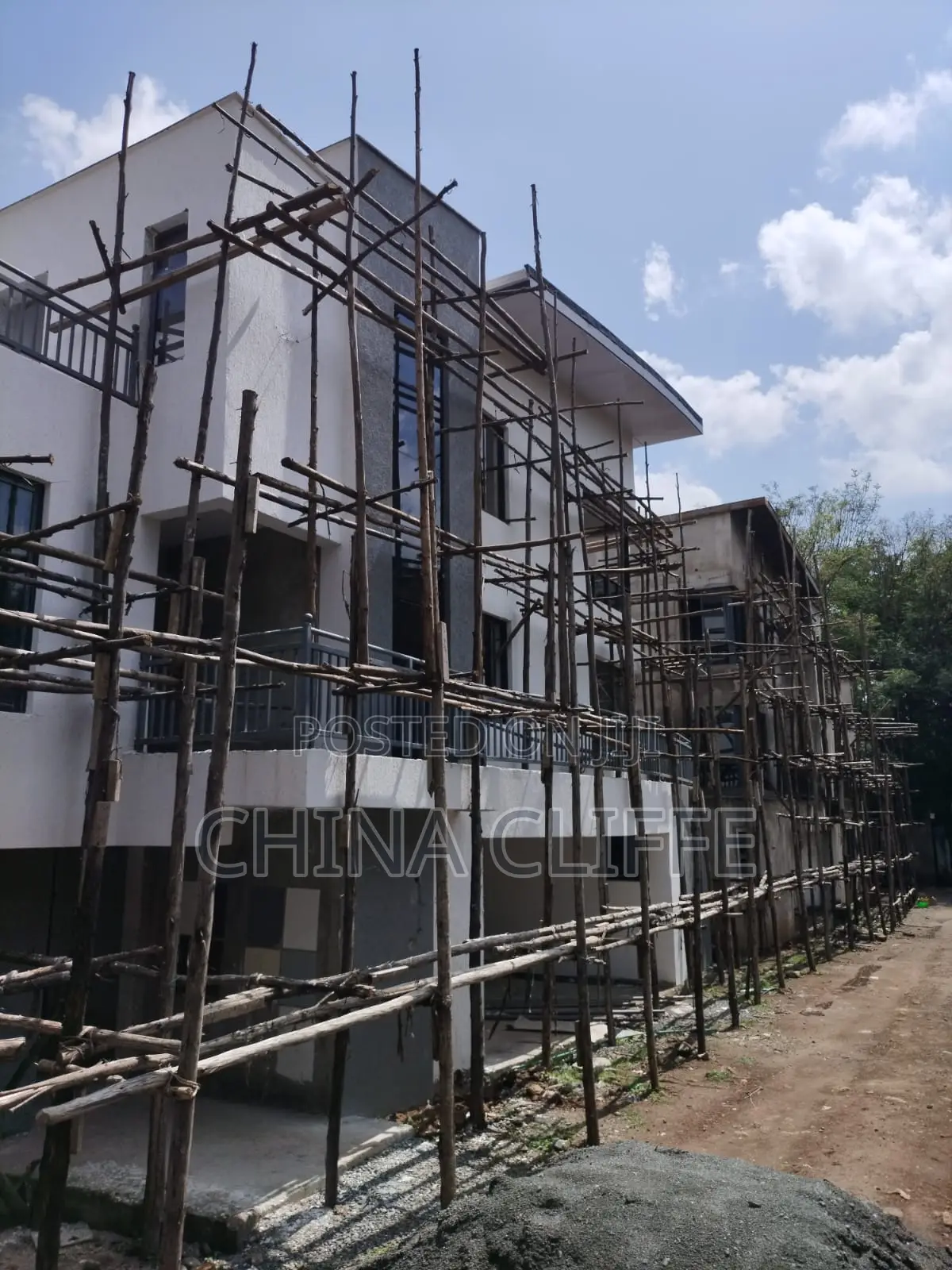 5bdrm Villa in Valley Arcade for sale