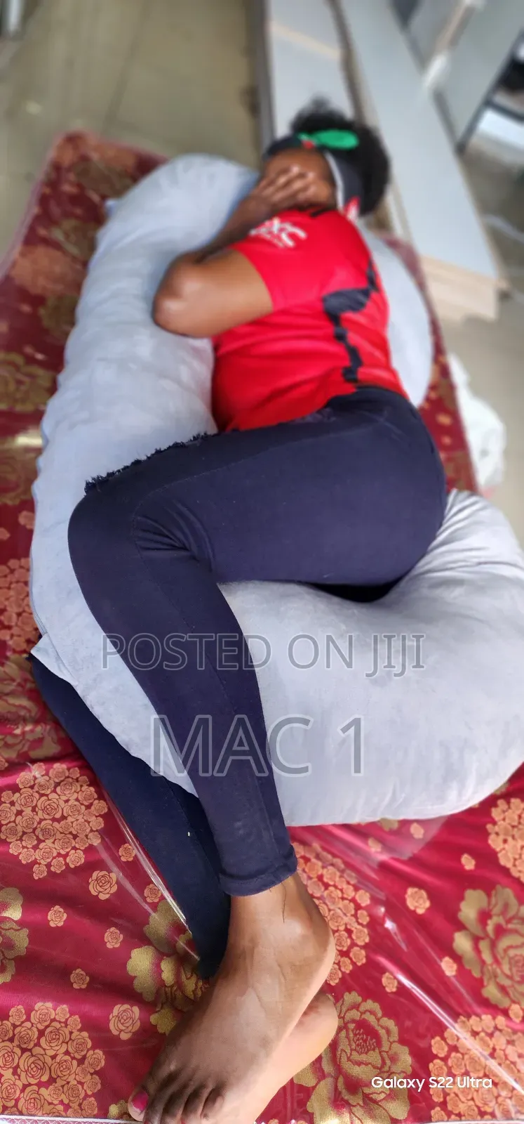 Imported Velvet C Shape Pregnancy Pillow