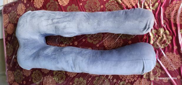 U Shape Quality Pregnancy Pillow - main view