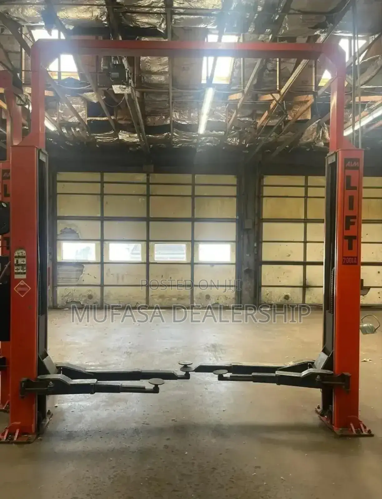 Hydraulic Two Post Car Lift