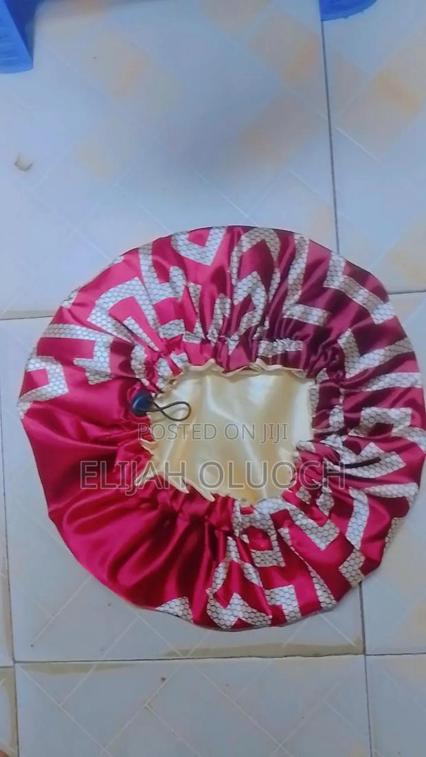 Two Sided Bonnets - thumbnail 3